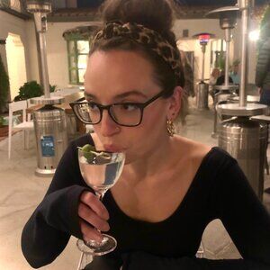 Meet your Posher, Hannah